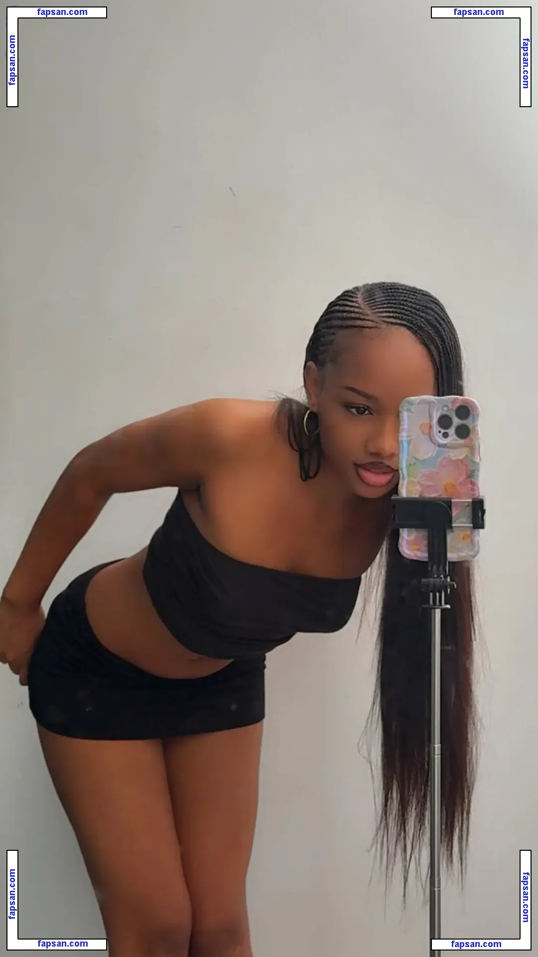 maliyaofficial голая фото #0013 с Онлифанс