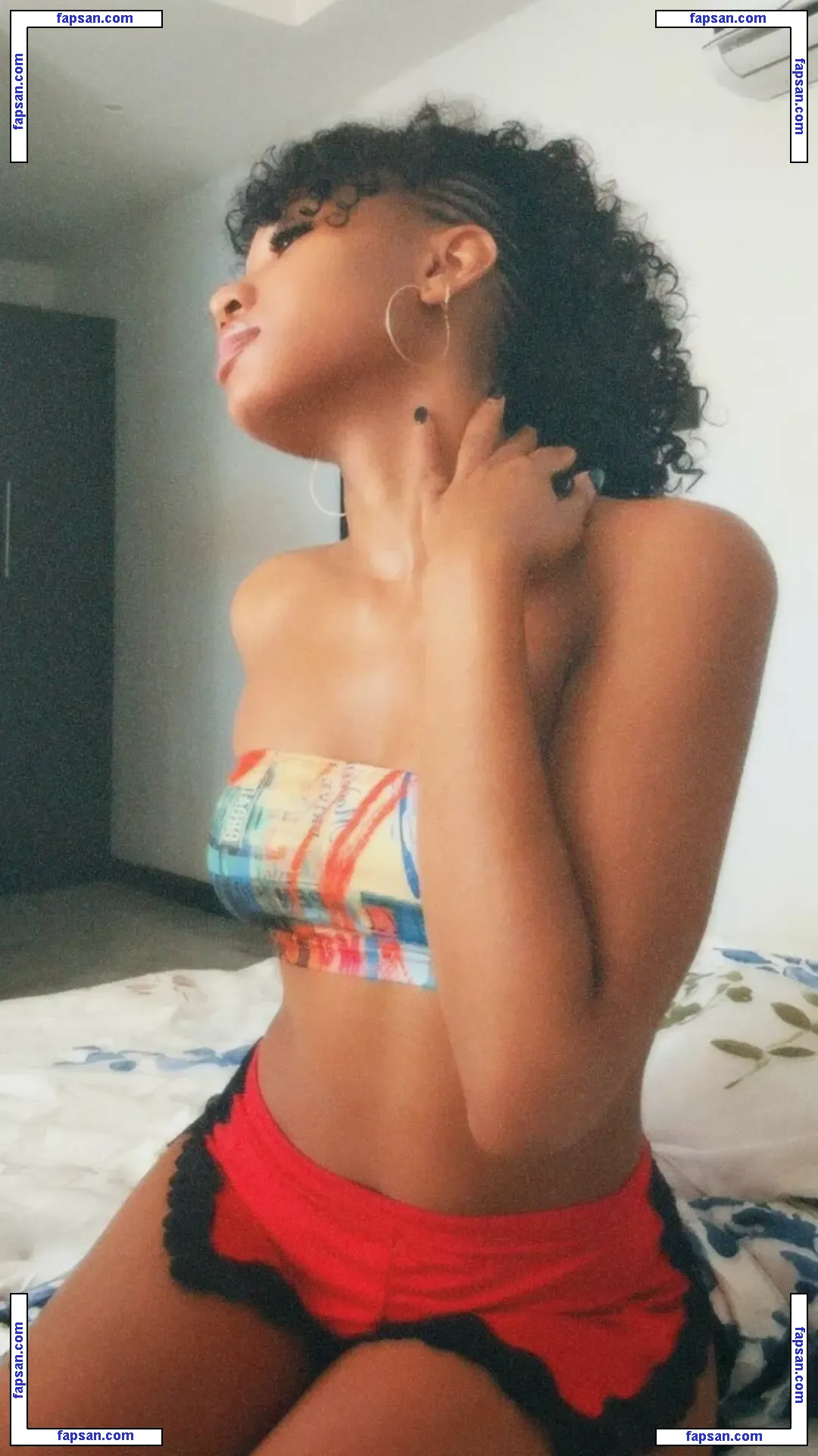 maliyaofficial голая фото #0018 с Онлифанс