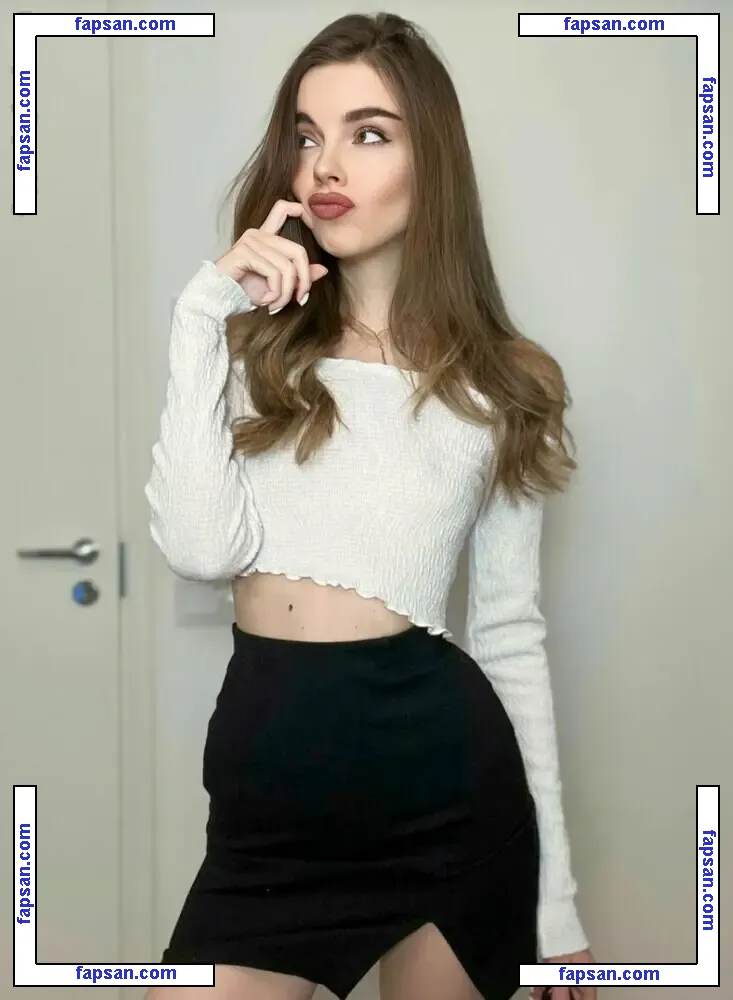 maltivip nude photo #0026 from OnlyFans