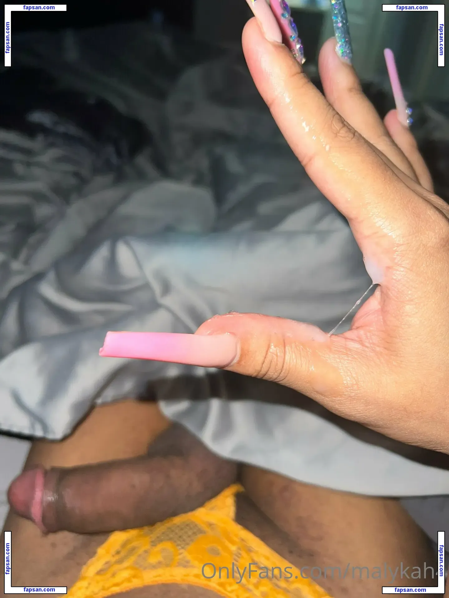 malykah4 nude photo #0003 from OnlyFans