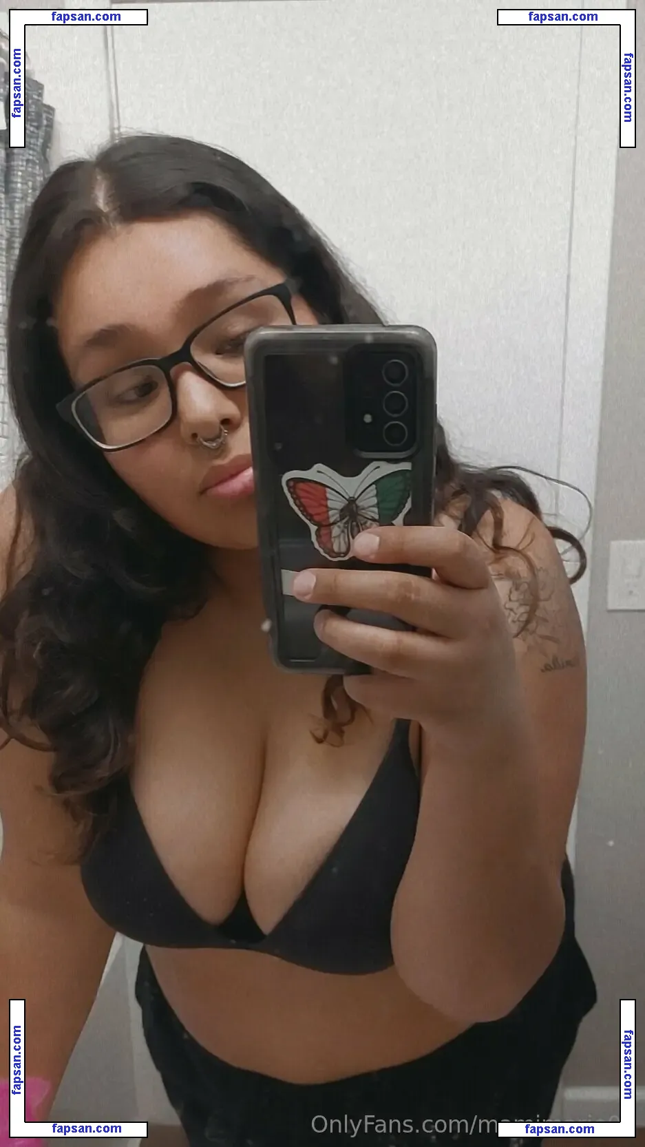 mamimarie06 nude photo #0002 from OnlyFans