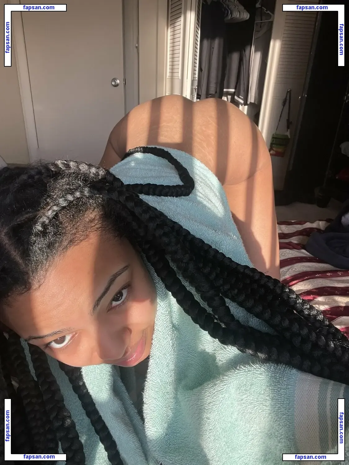 manibands nude photo #0014 from OnlyFans