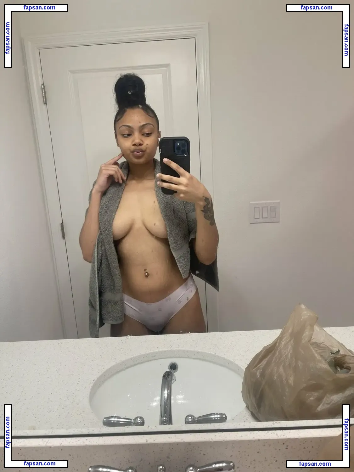manibands nude photo #0016 from OnlyFans