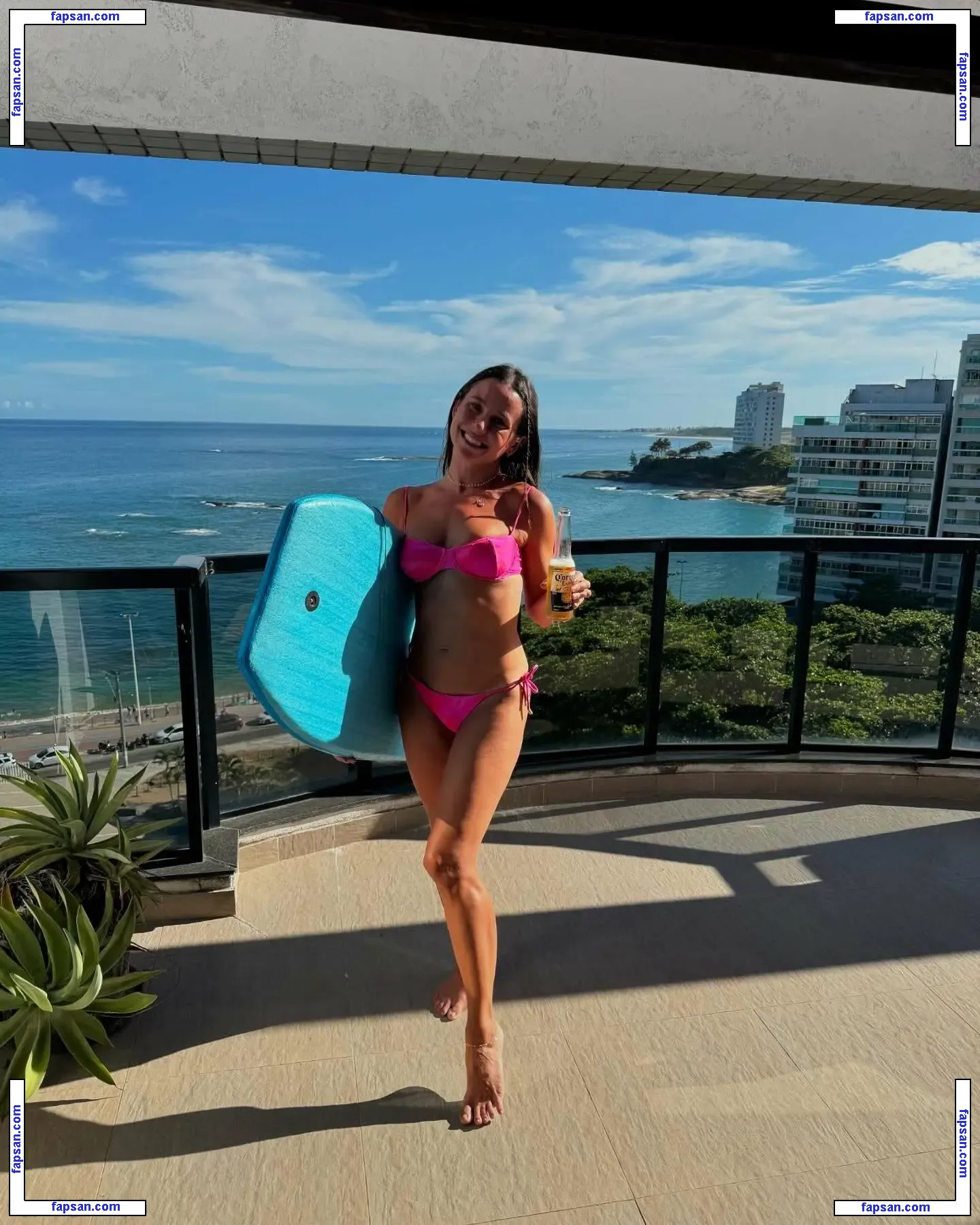 Manoela Caiado голая фото #0007 с Онлифанс