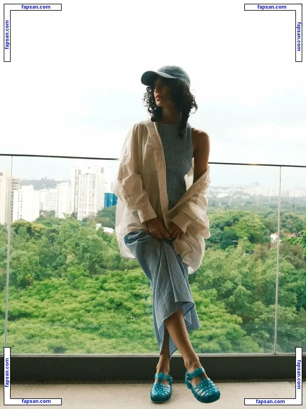 Manu Gavassi nude photo #0077 from OnlyFans