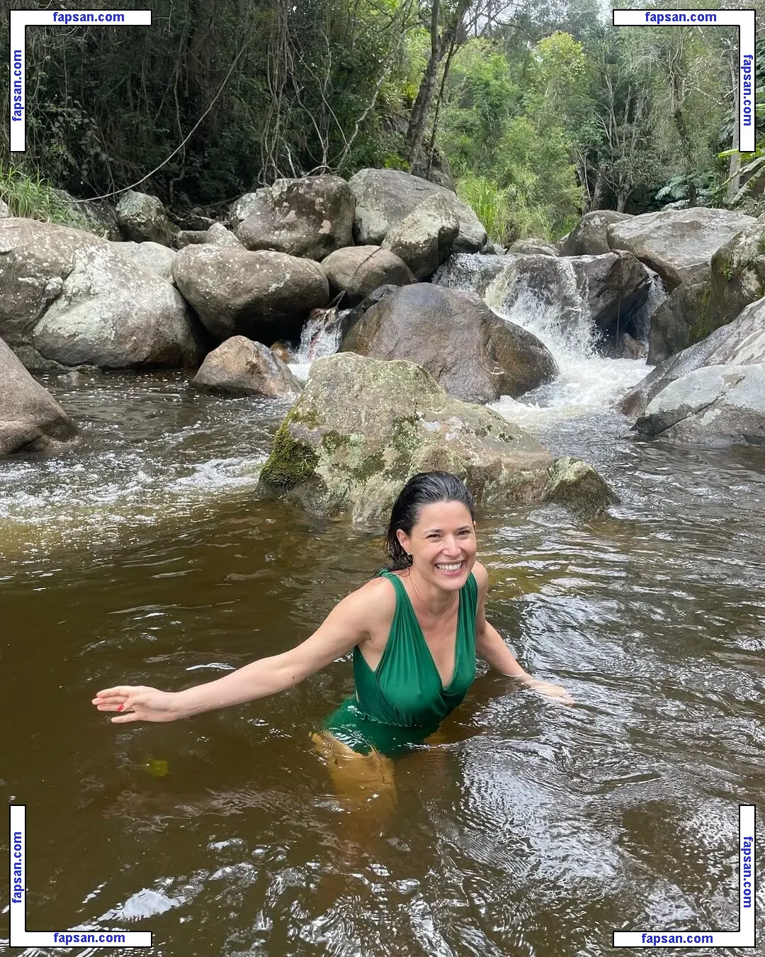 Manuela Do Monte nude photo #0001 from OnlyFans