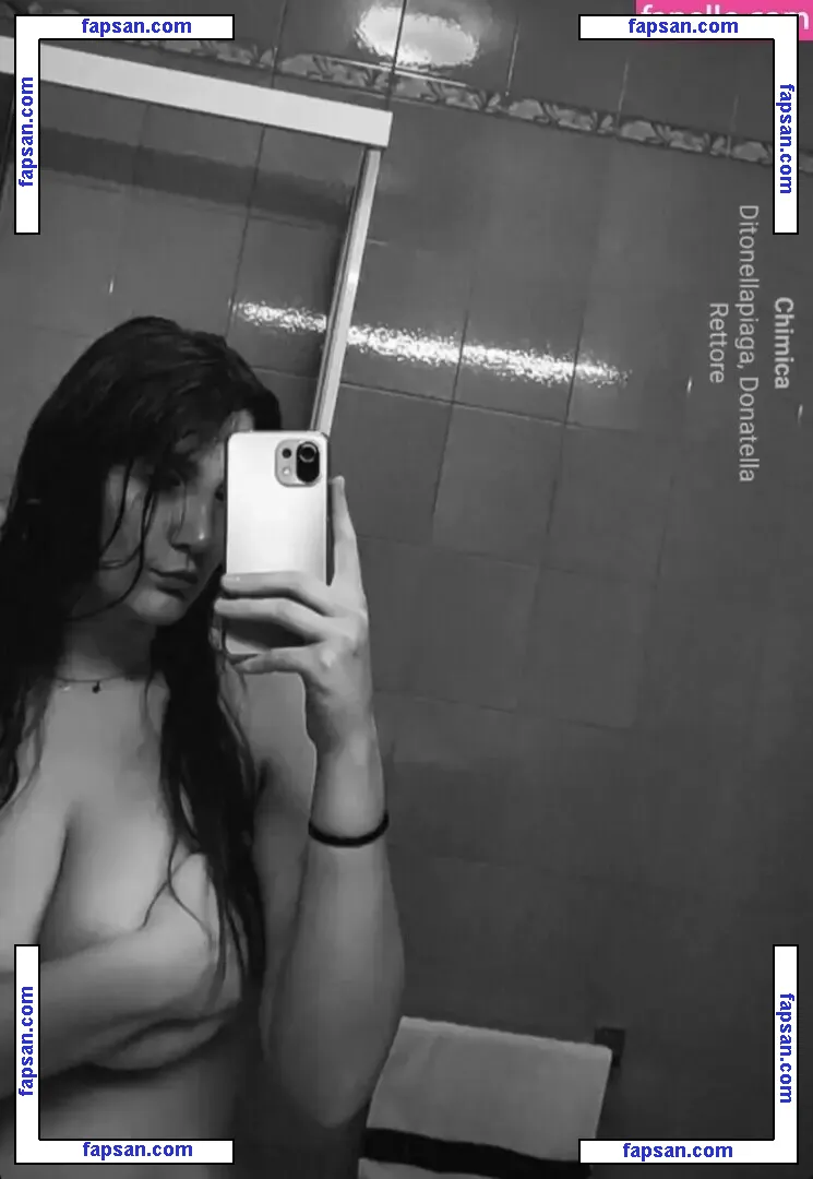 Manuela Mulligh nude photo #0006 from OnlyFans