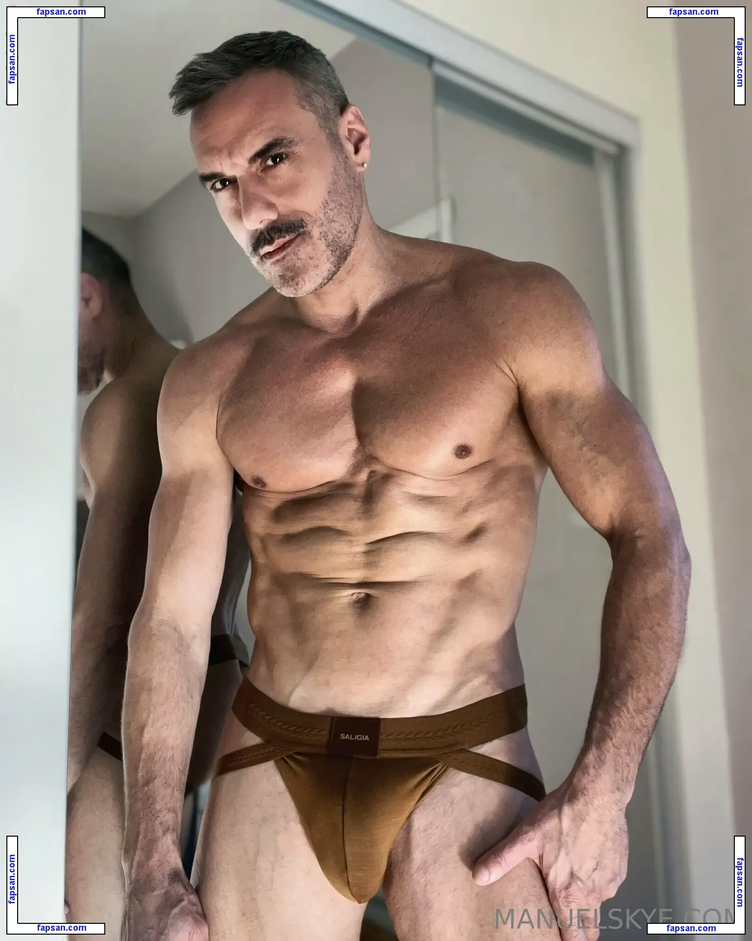 manuelskyexxx nude photo #0005 from OnlyFans