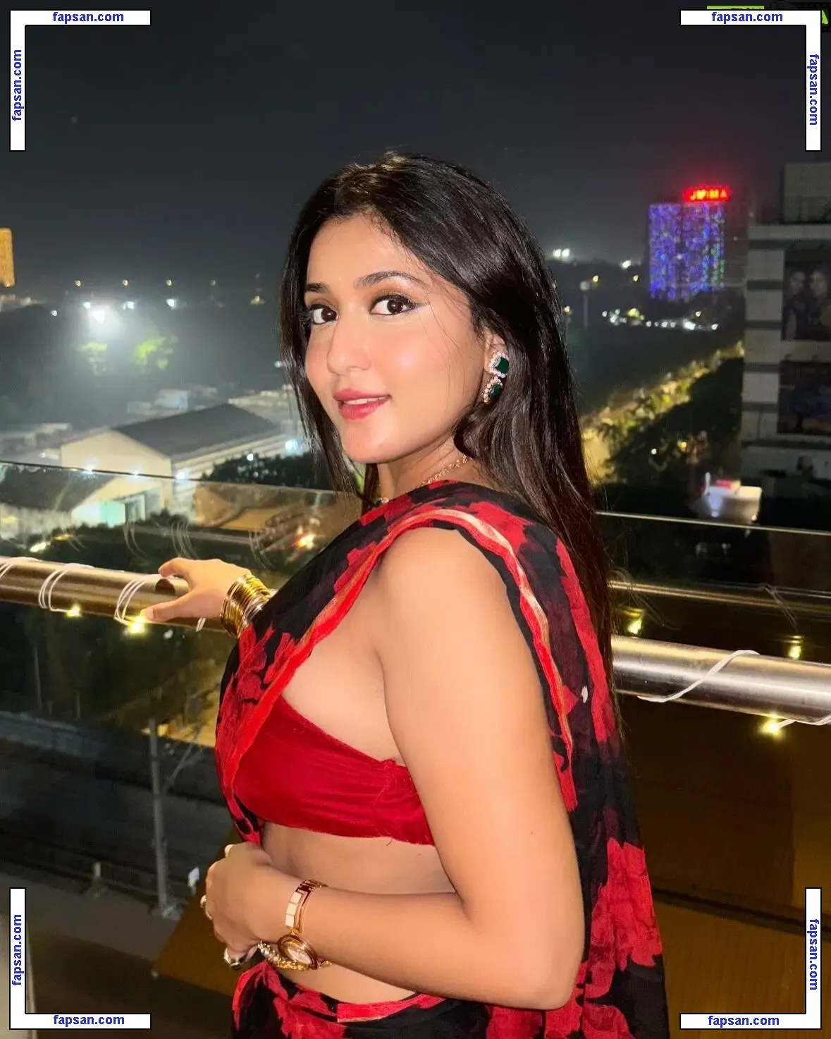 Manul Chudasama nude photo #0001 from OnlyFans