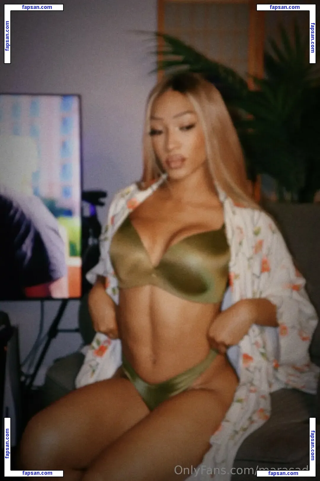 Mara Sade голая фото #0022 с Онлифанс