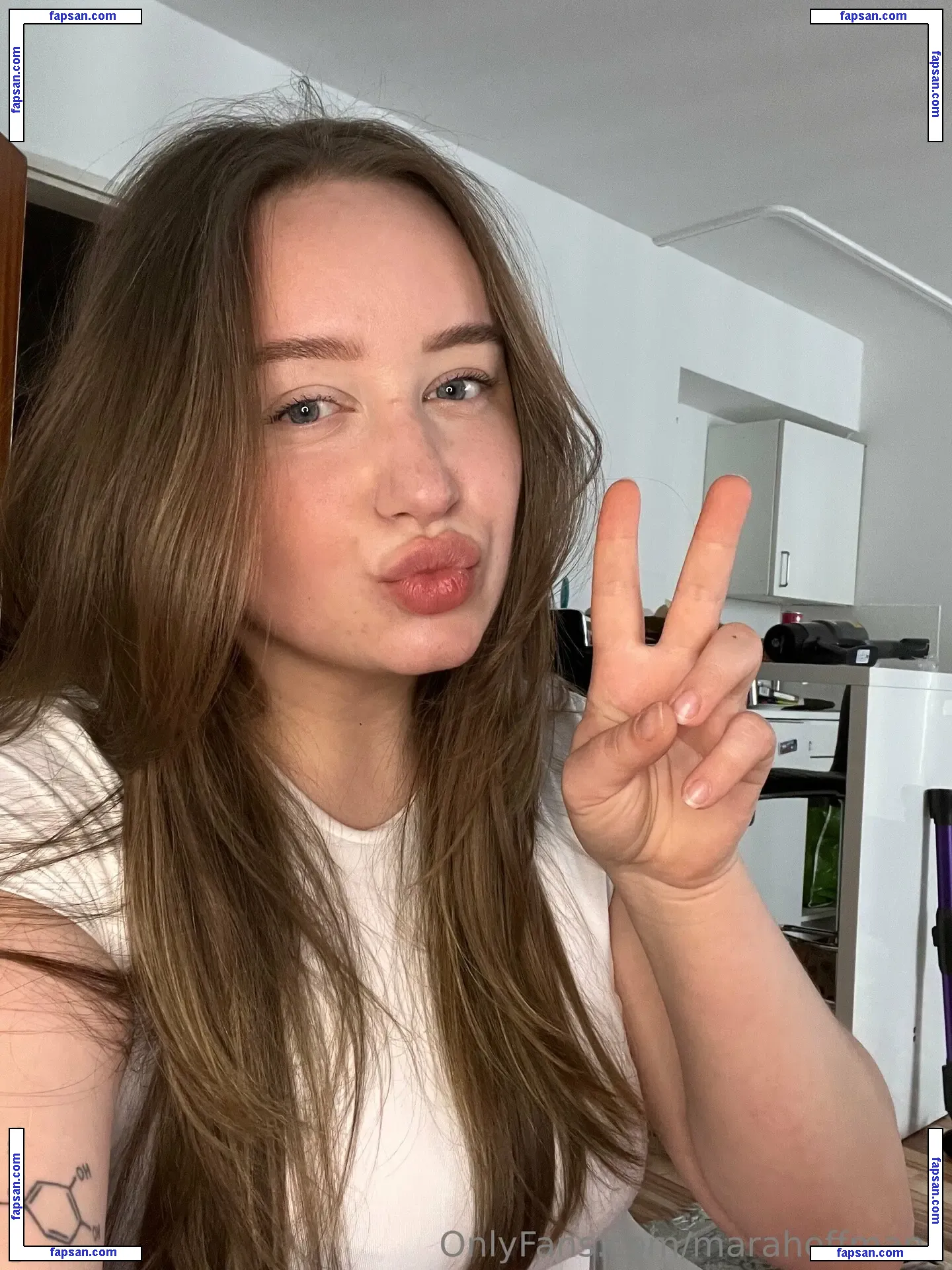 marahoffmann nude photo #0006 from OnlyFans