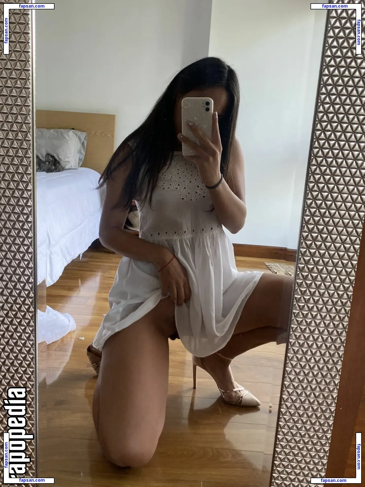 mararciniegaa nude photo #0006 from OnlyFans