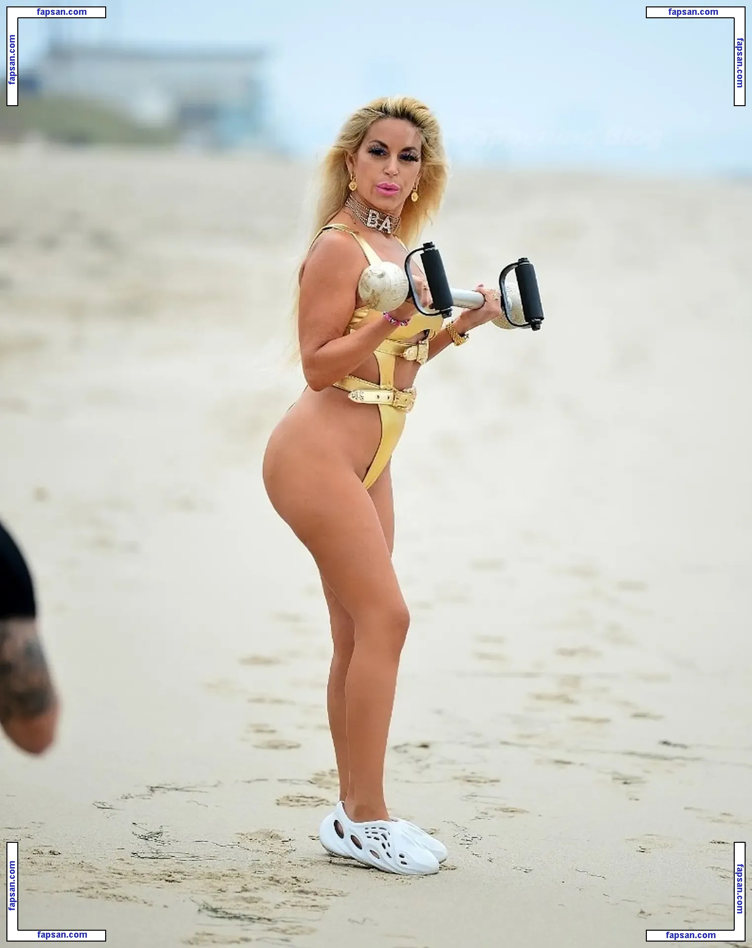 Marcela Iglesias nude photo #0102 from OnlyFans