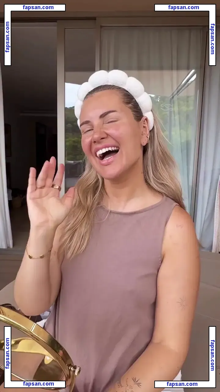 Maren Wolf nude photo #1810 from OnlyFans