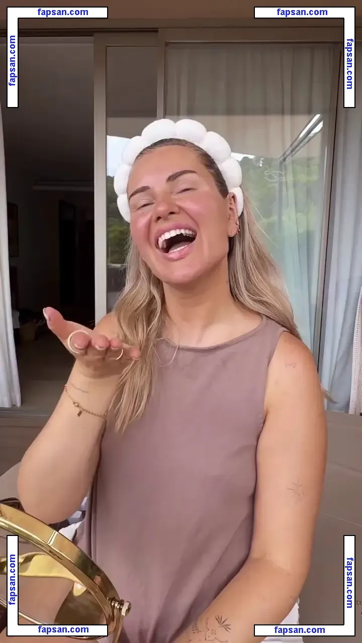Maren Wolf nude photo #1813 from OnlyFans