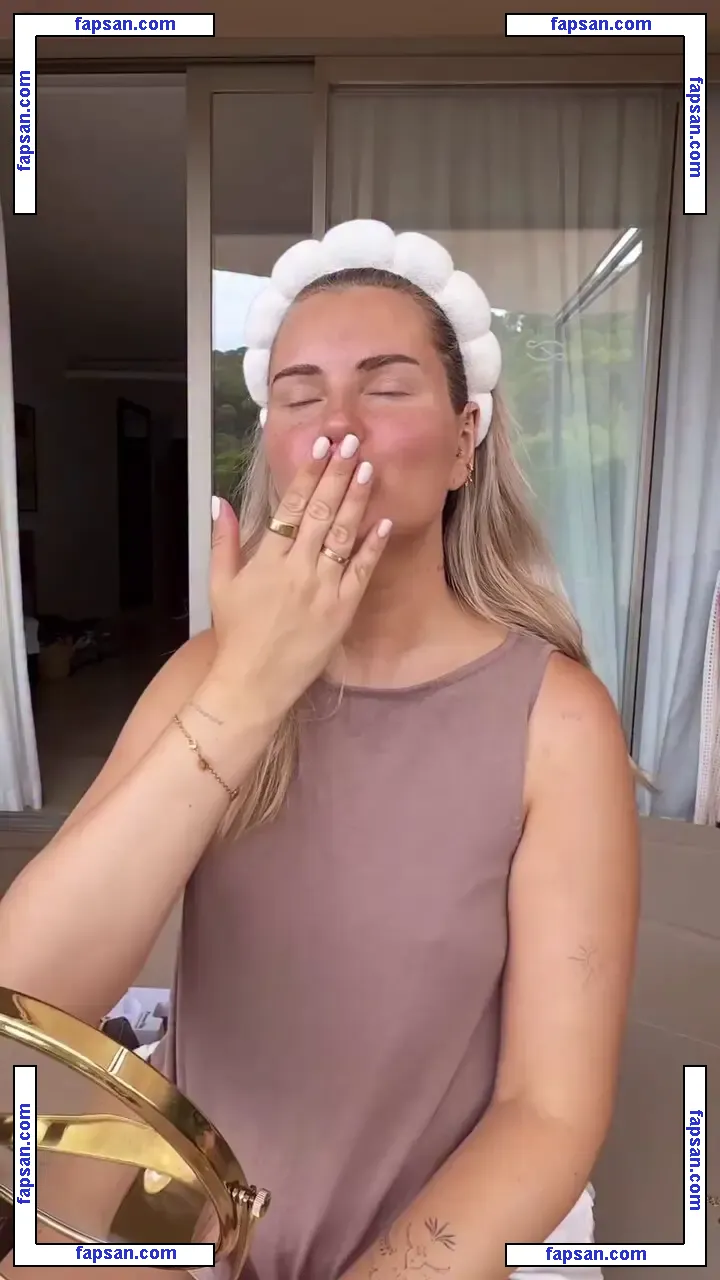 Maren Wolf nude photo #1814 from OnlyFans