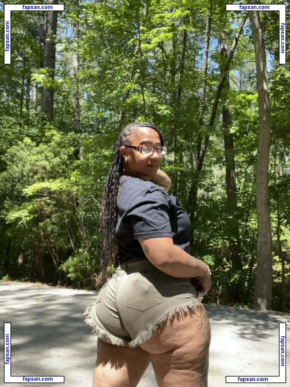 Maressa Graham nude photo #0002 from OnlyFans