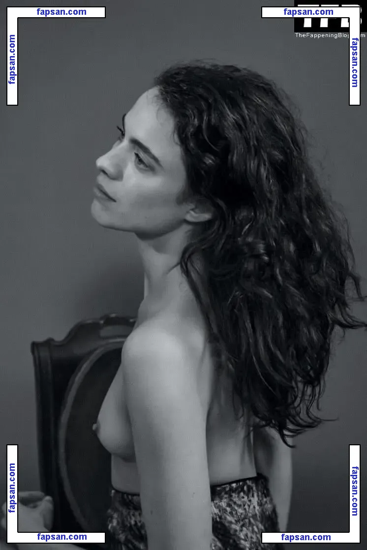 Margaret Qualley голая фото #0168 с Онлифанс