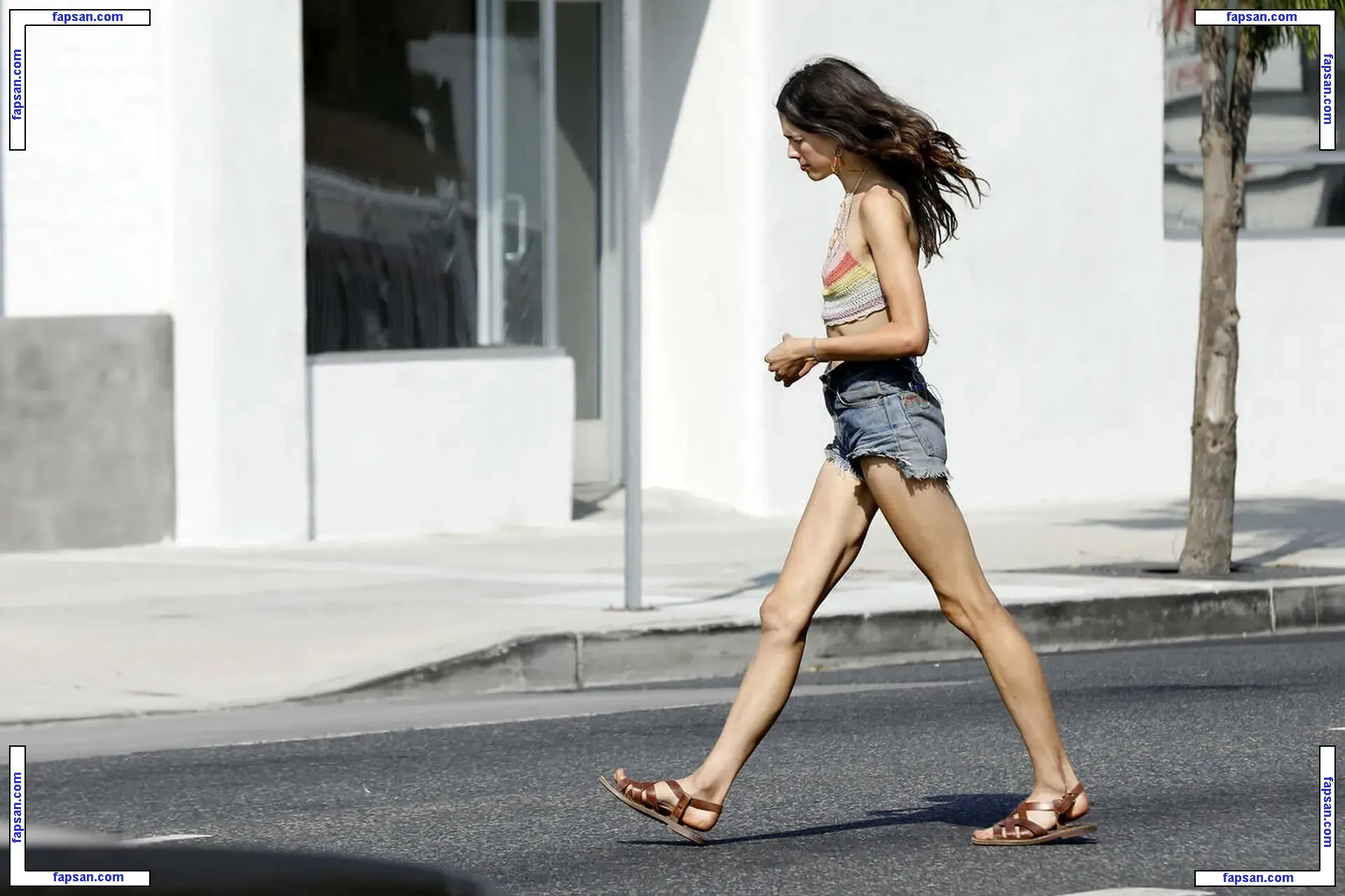 Margaret Qualley голая фото #0676 с Онлифанс