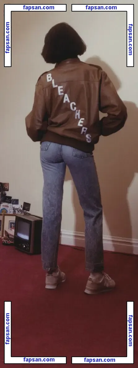 Margaret Qualley голая фото #0775 с Онлифанс