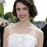 Margaret Qualley голая #0397