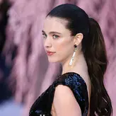 Margaret Qualley голая #0753