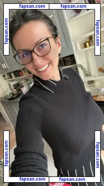 MargauxTheCook nude photo #0002 from OnlyFans