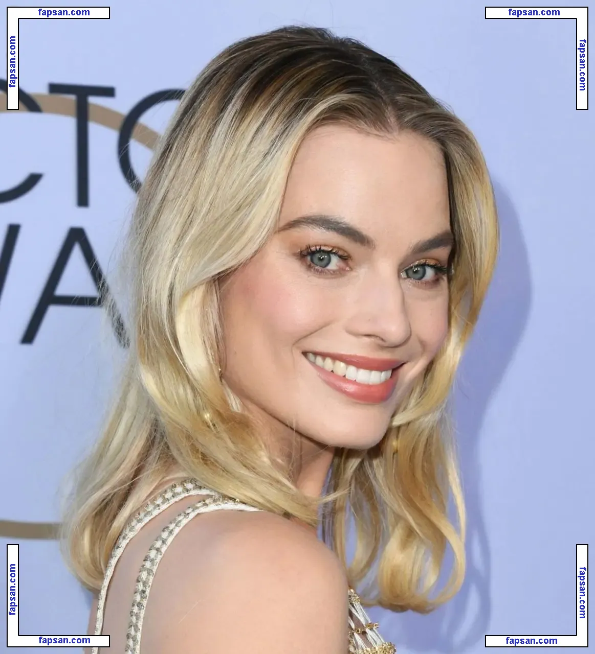 Margot Robbie голая фото #0044 с Онлифанс