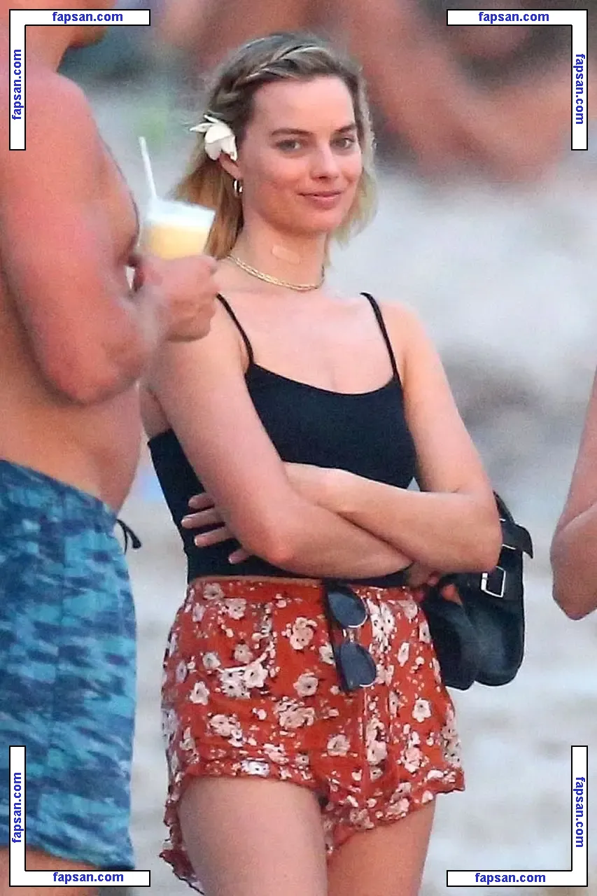 Margot Robbie голая фото #0237 с Онлифанс