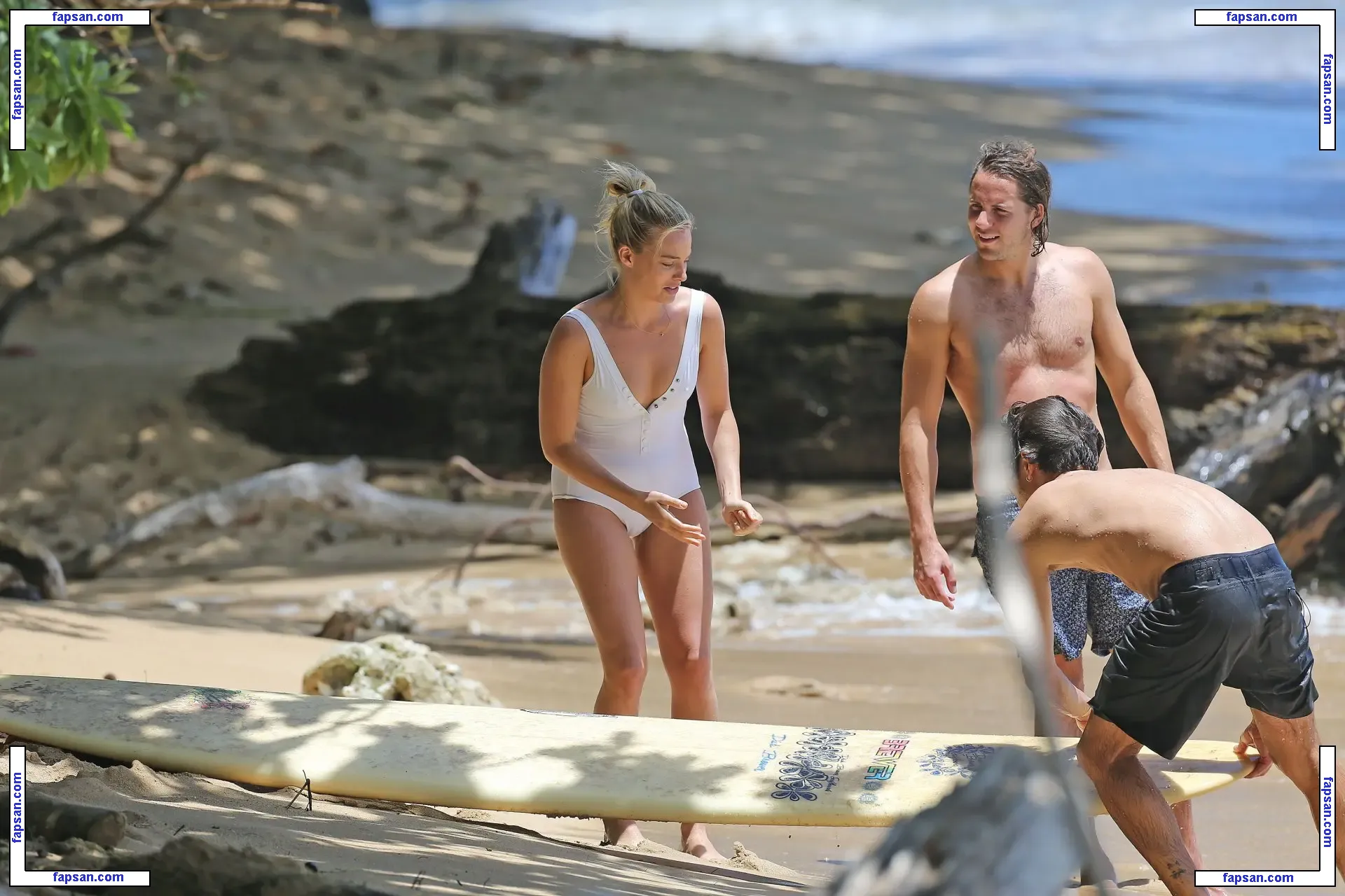 Margot Robbie nude photo #0457 from OnlyFans