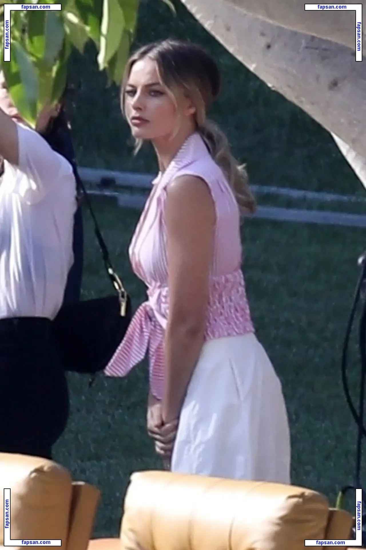 Margot Robbie nude photo #0633 from OnlyFans