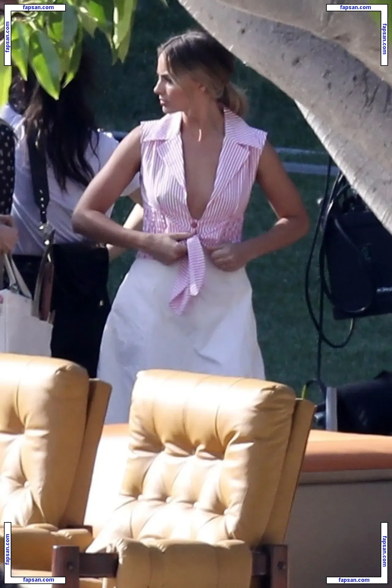Margot Robbie nude photo #0638 from OnlyFans