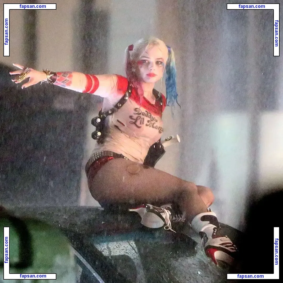 Margot Robbie nude photo #1383 from OnlyFans