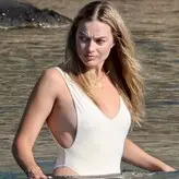 Margot Robbie nude #2689