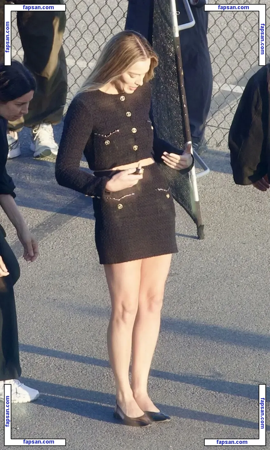 Margot Robbie nude photo #3642 from OnlyFans