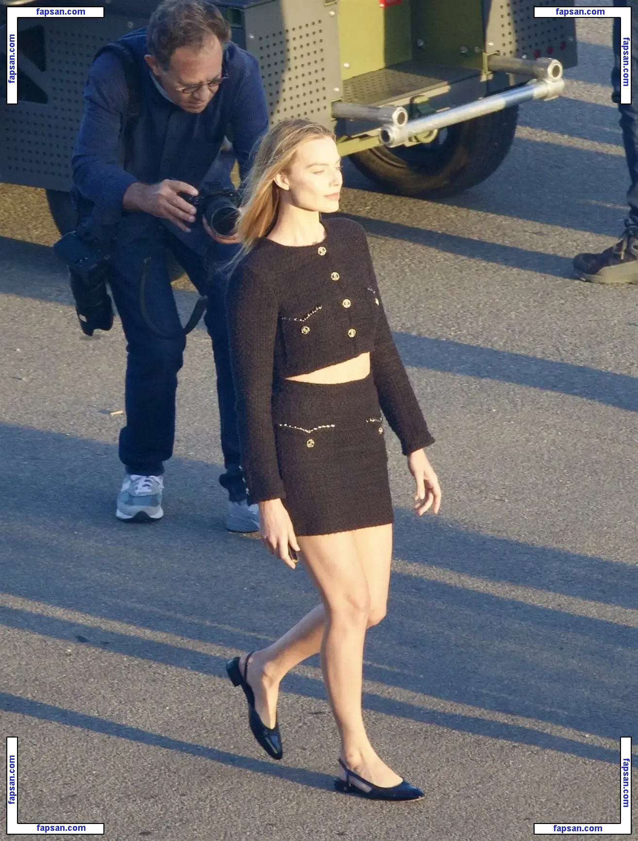 Margot Robbie nude photo #3643 from OnlyFans