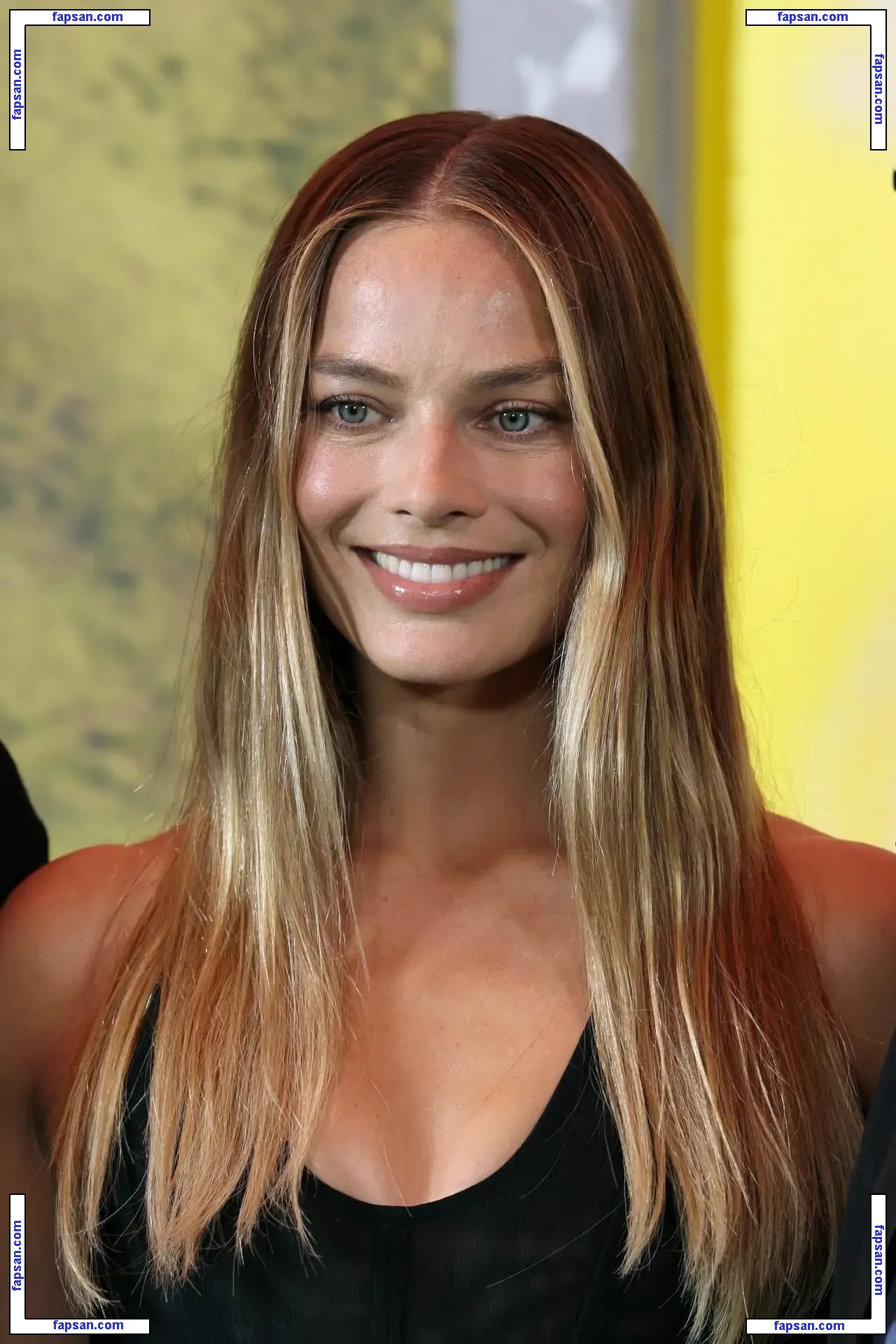 Margot Robbie nude photo #3662 from OnlyFans