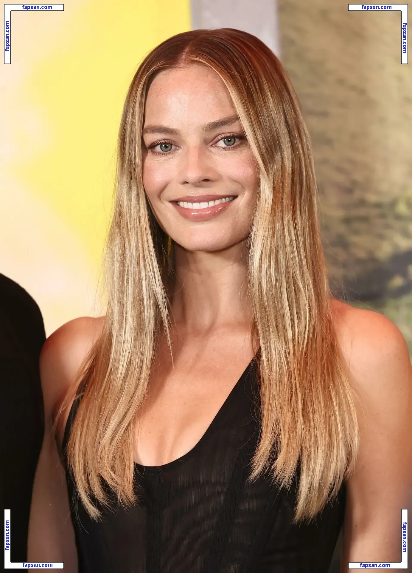 Margot Robbie nude photo #3696 from OnlyFans