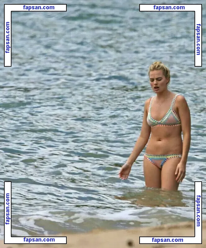 Margot Robbie nude photo #3738 from OnlyFans