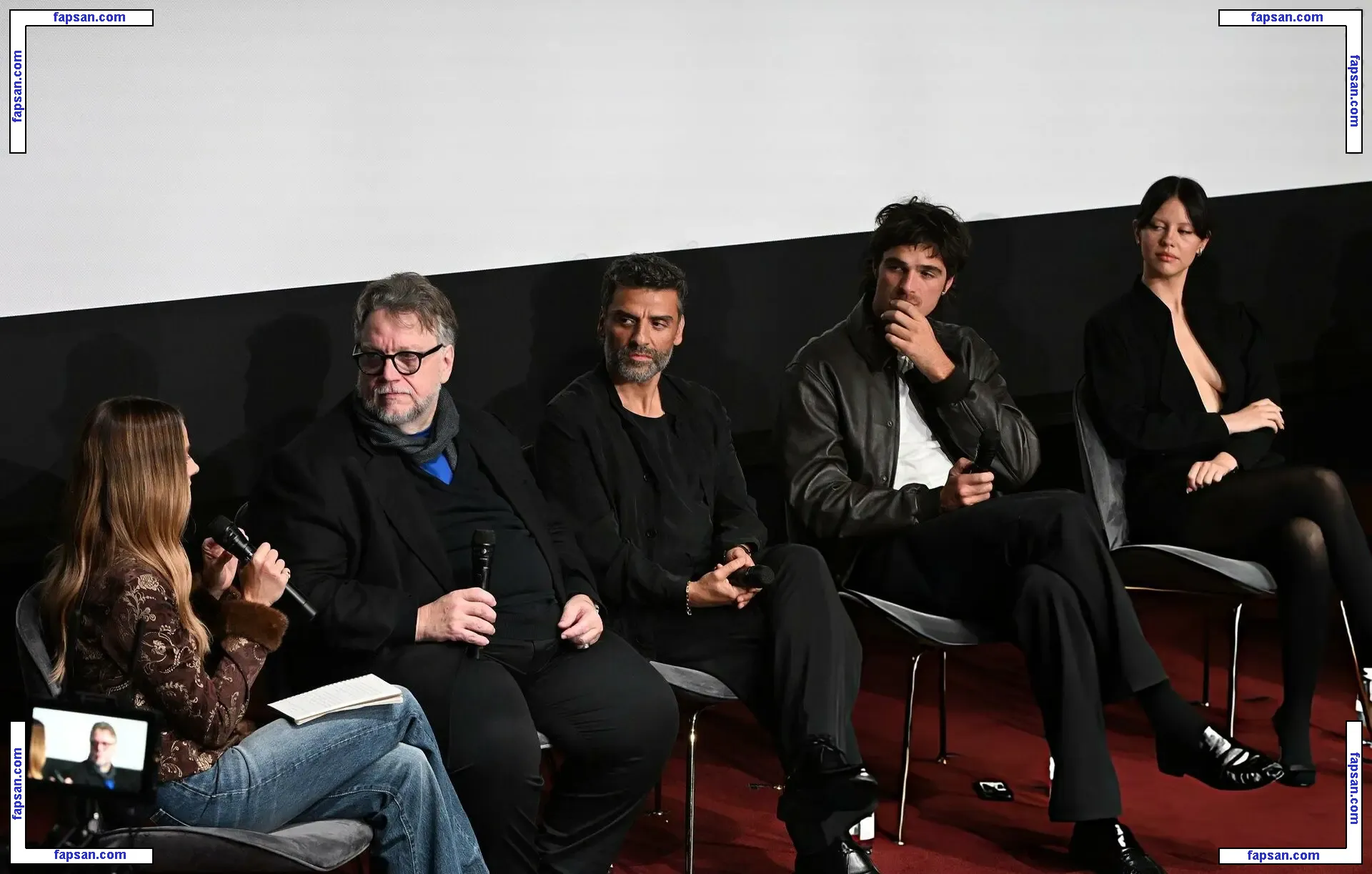 Margot Robbie nude photo #3743 from OnlyFans