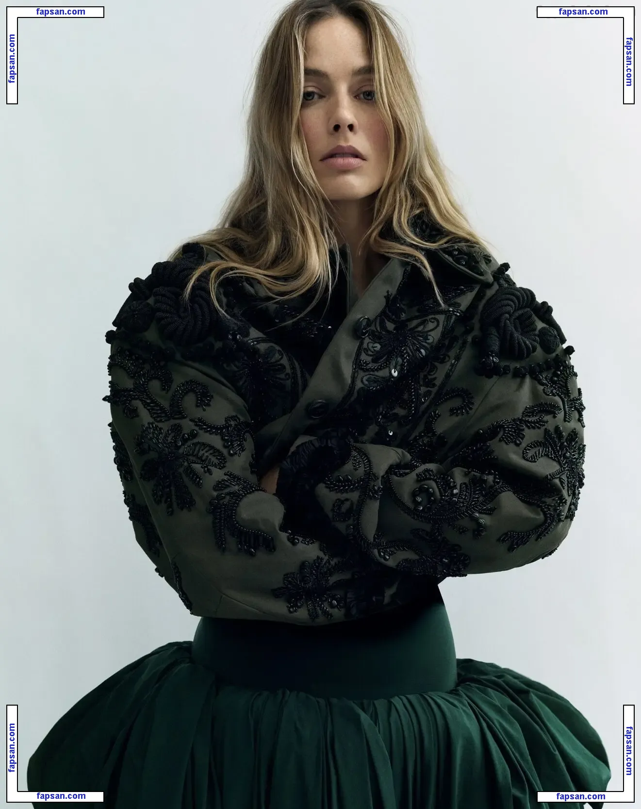 Margot Robbie nude photo #3759 from OnlyFans