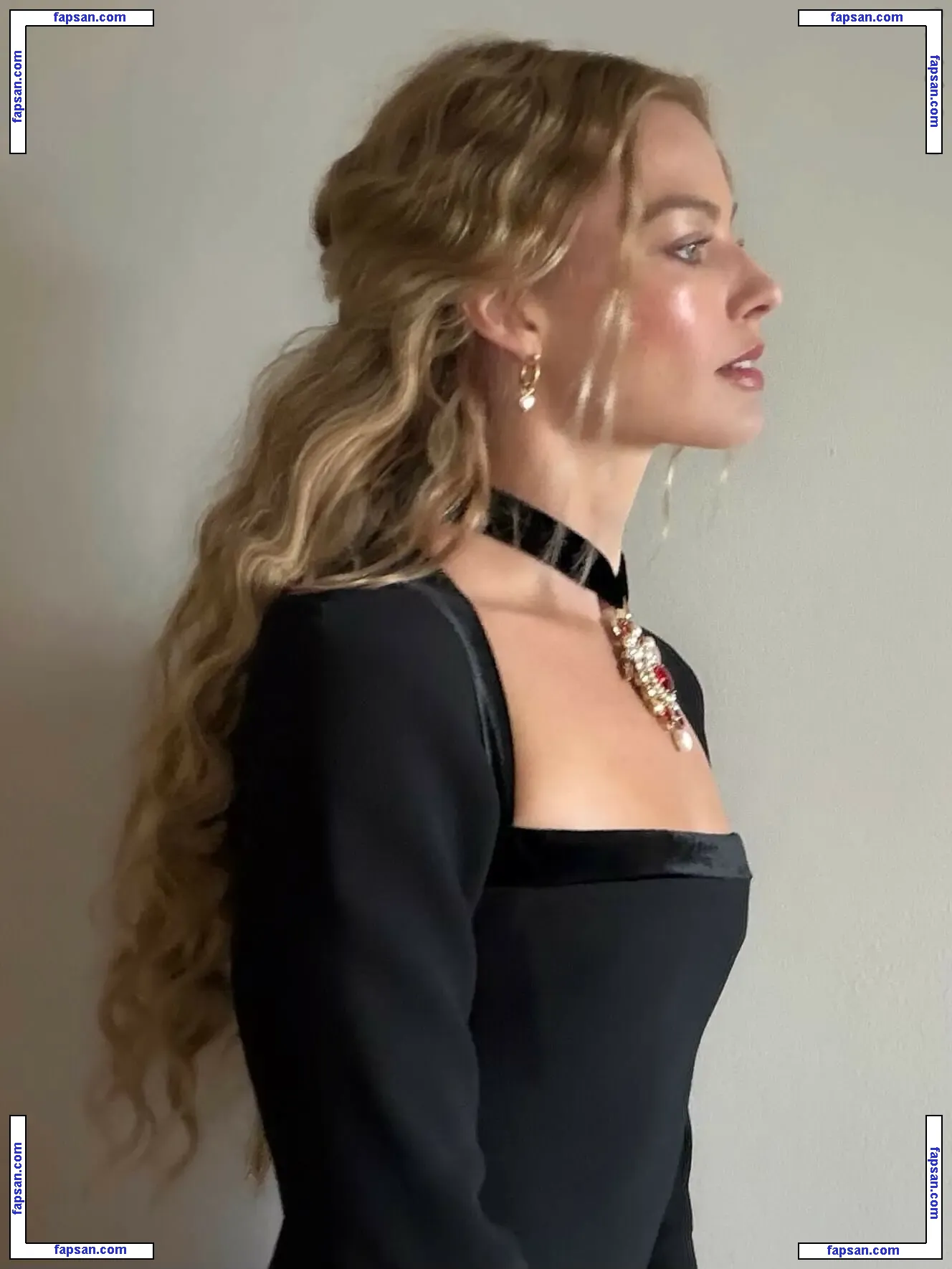 Margot Robbie голая фото #3823 с Онлифанс