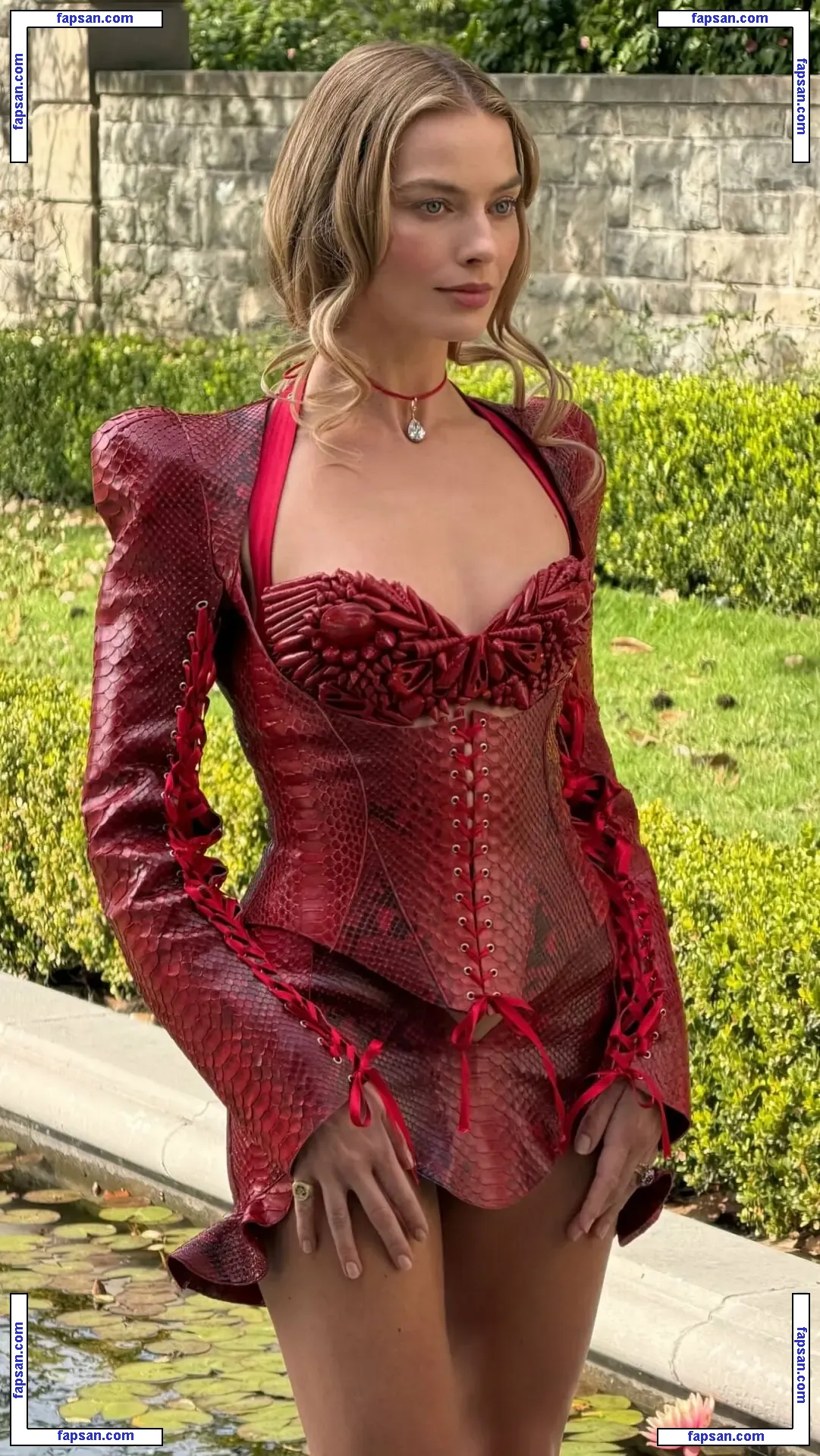 Margot Robbie голая фото #3831 с Онлифанс