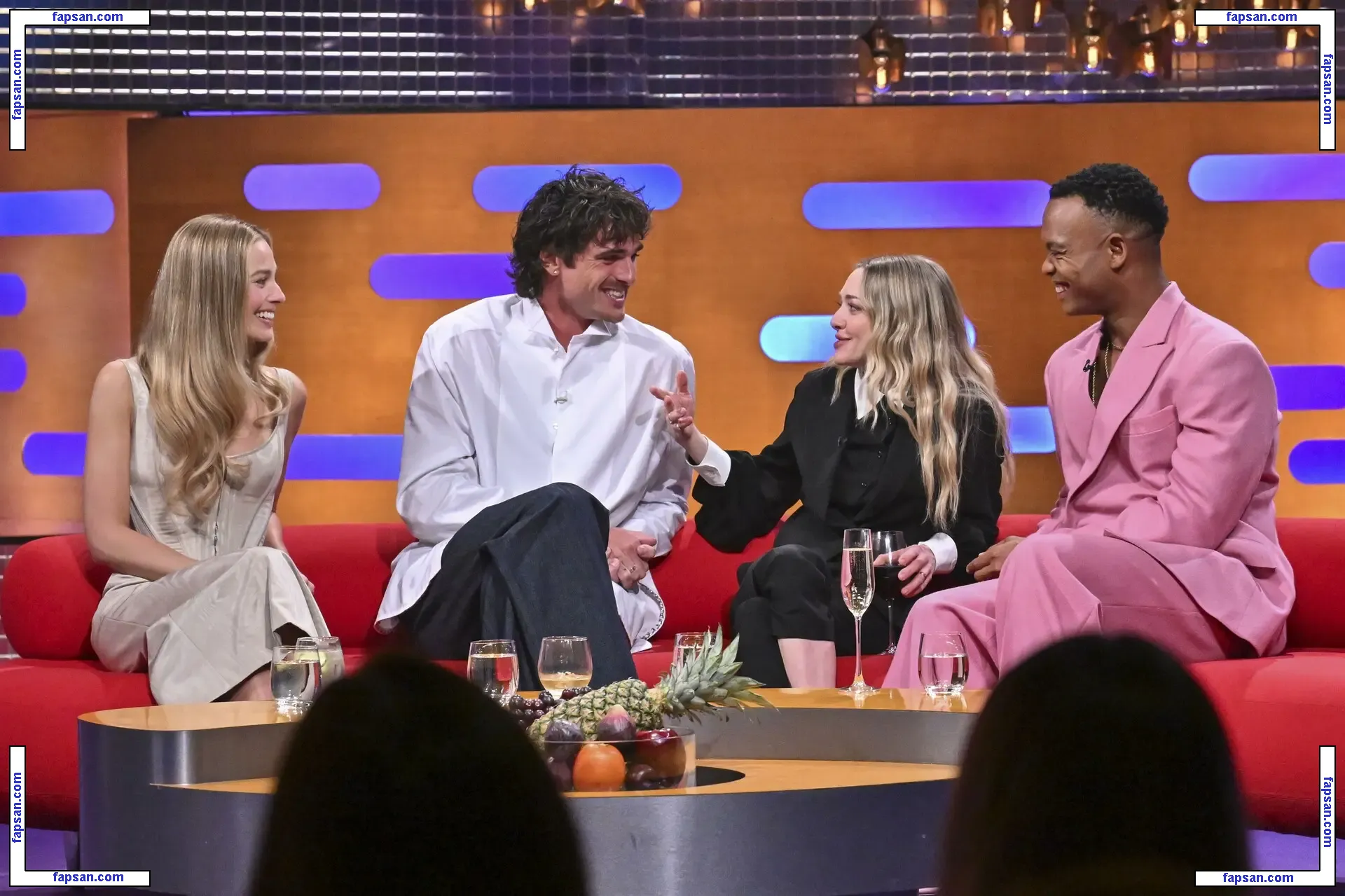 Margot Robbie голая фото #3861 с Онлифанс