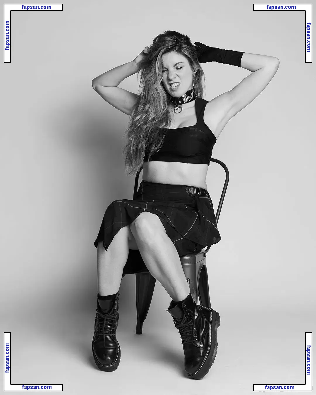 Mari Moon nude photo #0016 from OnlyFans