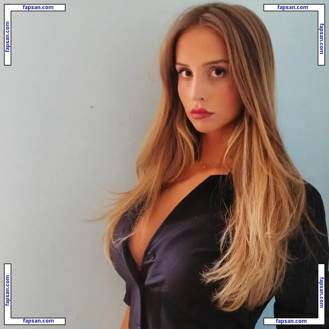 Maria Arreghini nude photo #0392 from OnlyFans