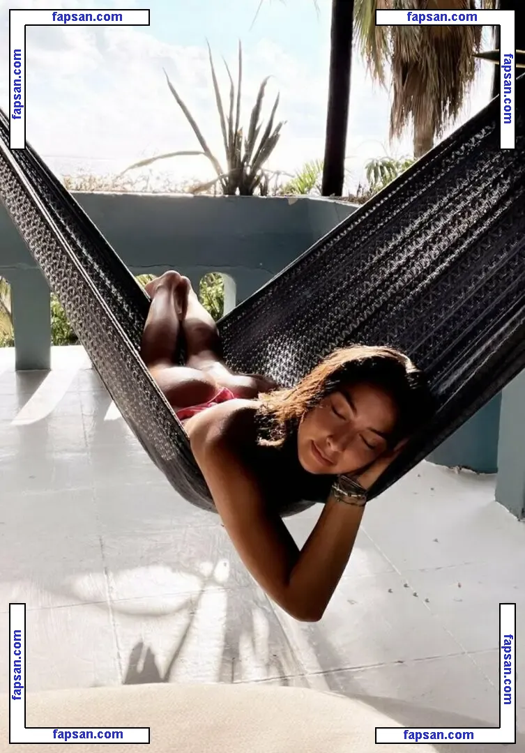 Maria Chacon голая фото #0009 с Онлифанс