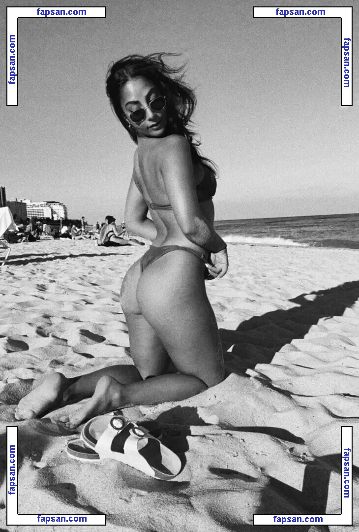 Maria Chacon голая фото #0011 с Онлифанс