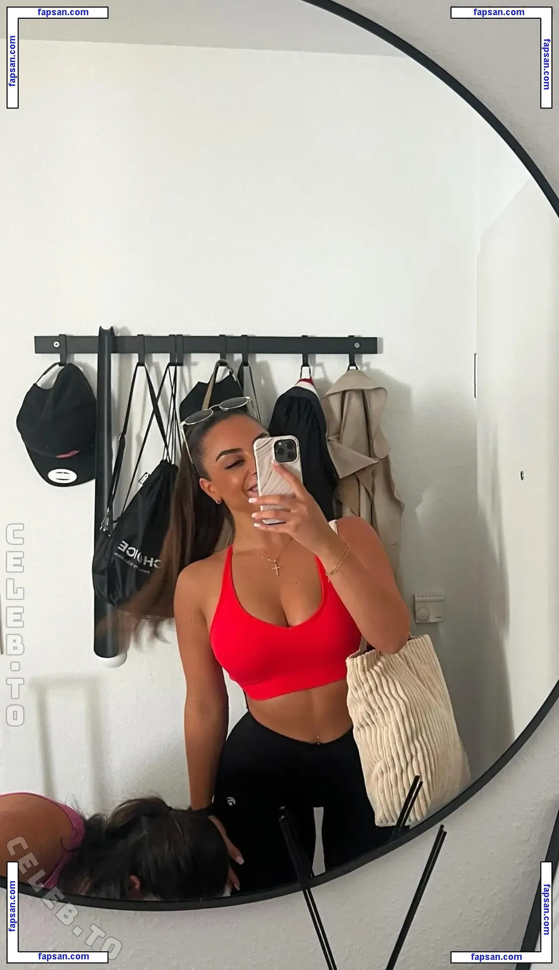 Maria Esen голая фото #0002 с Онлифанс