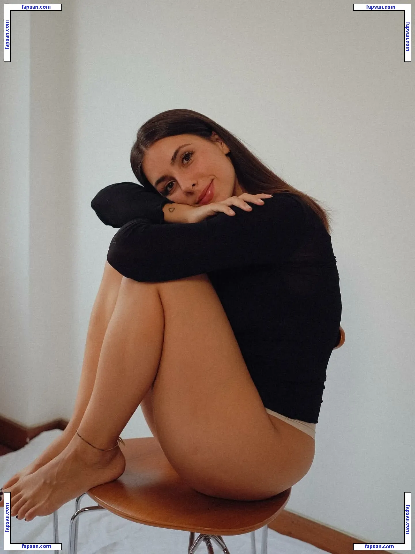 Maria Ines голая фото #0002 с Онлифанс